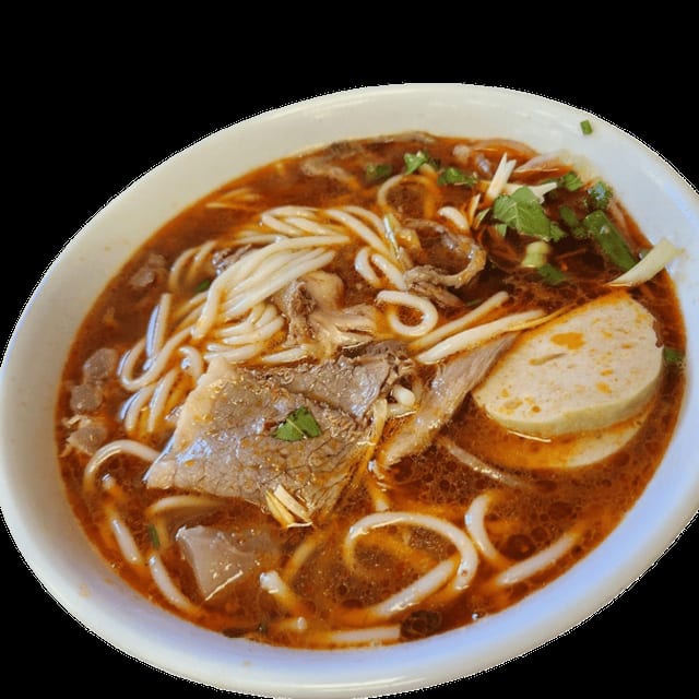 #25 Hot & Spicy Beef with Rice Noodle Soup.