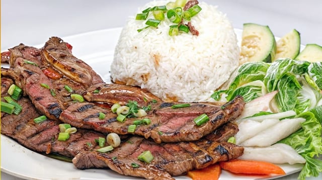 66. Korean BBQ Rib Beef Over Rice / Cơm Sườn Bò Đại Hàn.