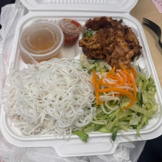 #33 BBQ Boneless Chicken Over Vermicelli