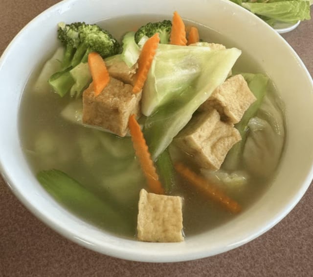 #41 Vegetarian Rice / Egg Noodle Soup.