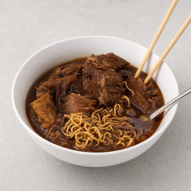 #30 Beef Stew with Egg Noodle.