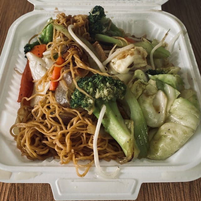 #45 Vegtarian Chow Mein.